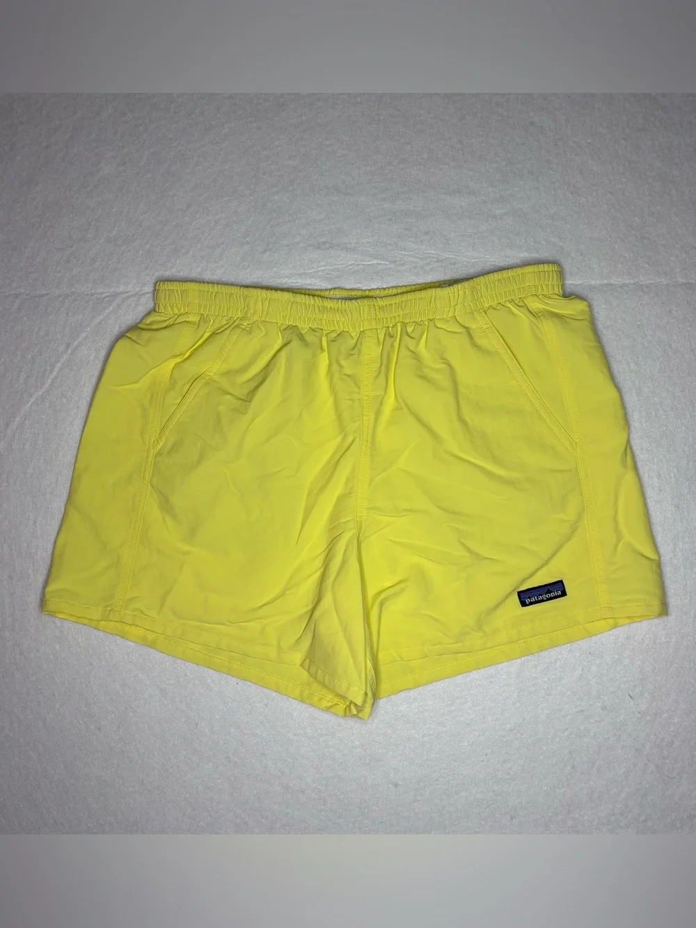 Patagonia Womans Bright Yellow 4 inch Elastic-Waist Shorts Size Medium